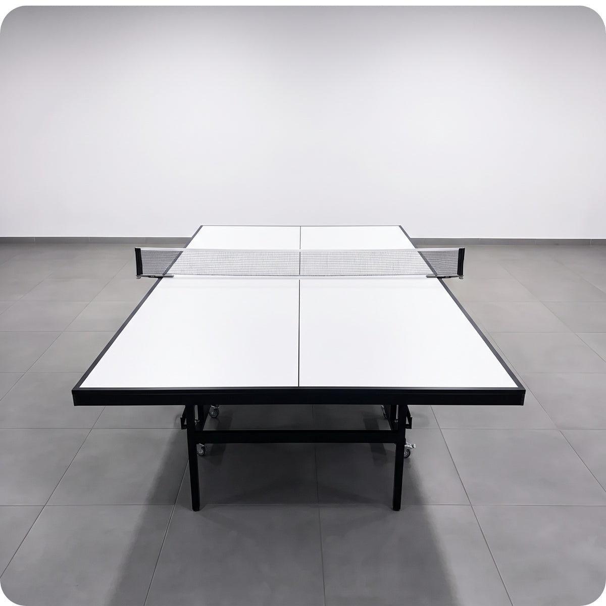 Color: Blanco y negro — Mesa de ping pong LORBAN blanco y negro vista de frente