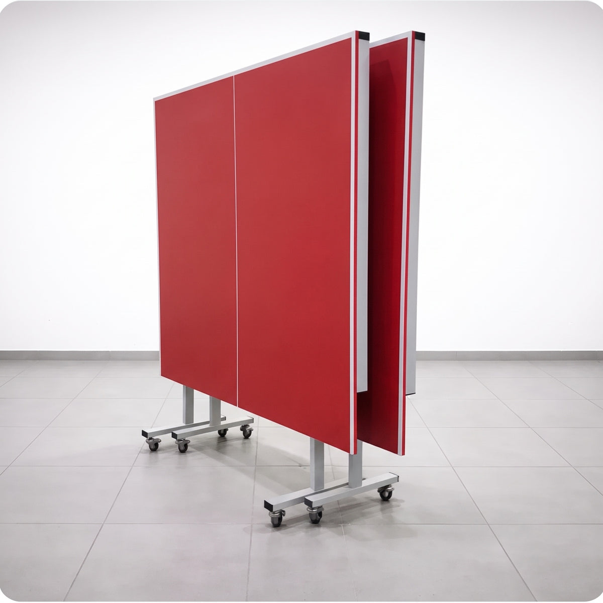 Color: Rojo y blanco — Mesa de ping pong LORBAN rojo y blanco plegada